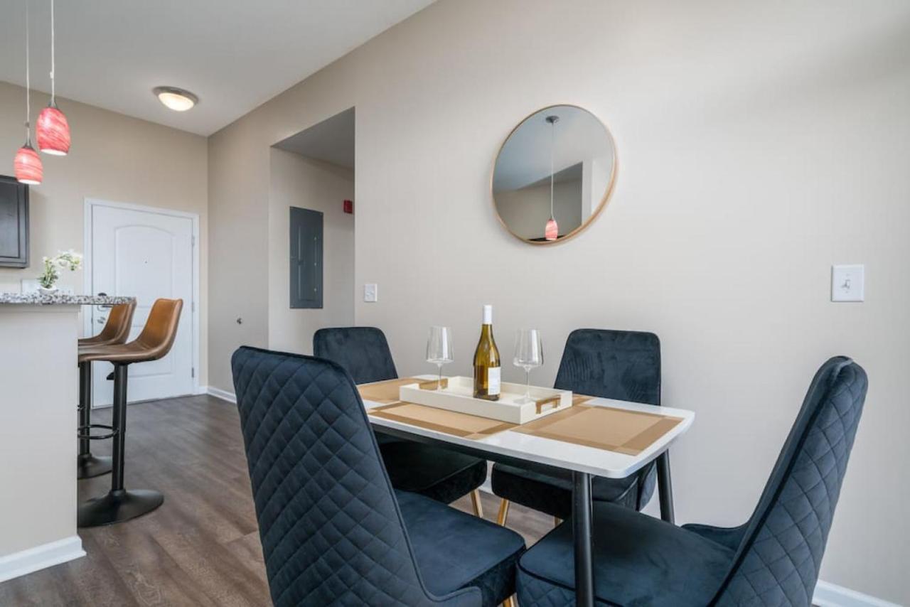 Private Bedroom Downtown Indy - Shared 인디애나폴리스 외부 사진