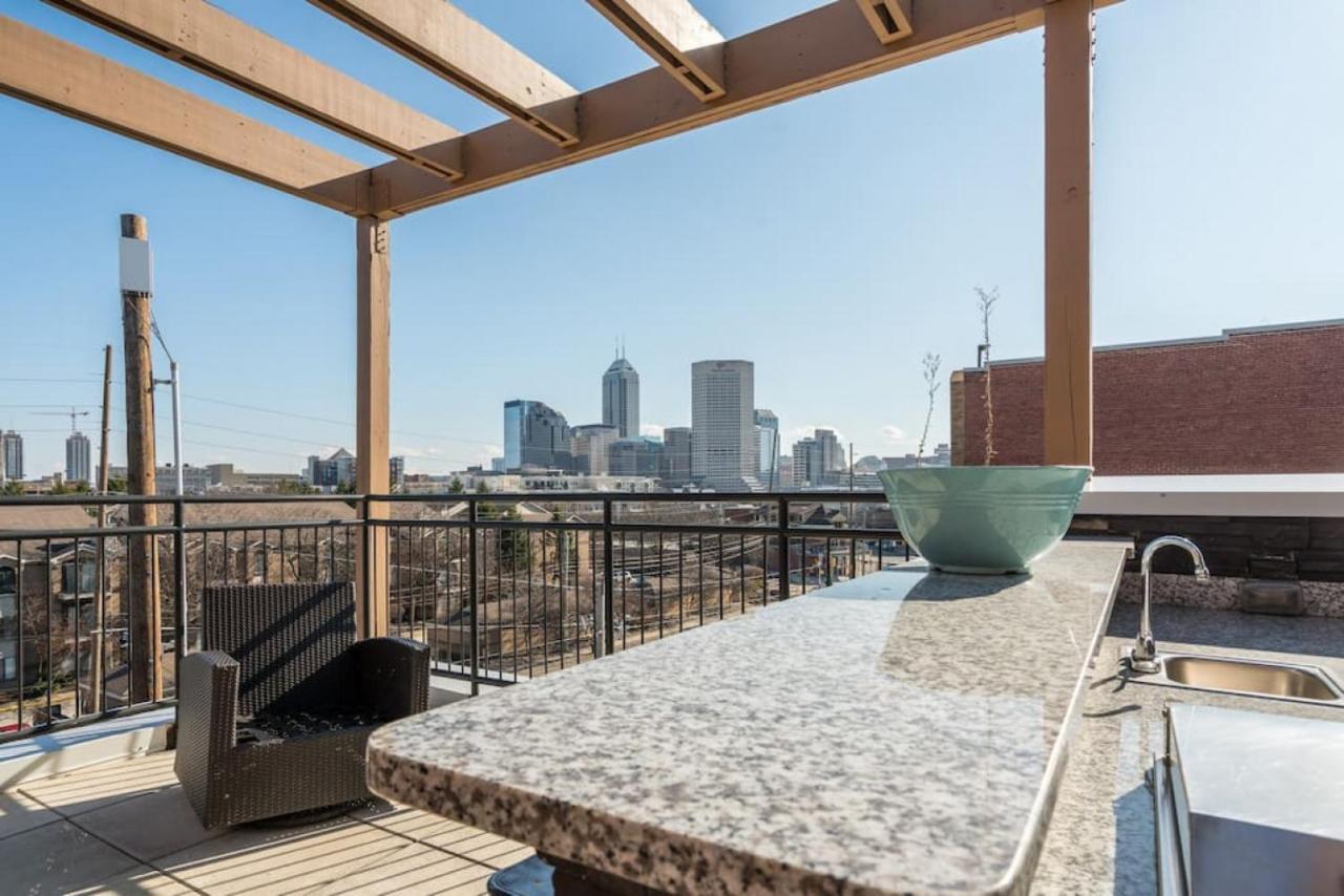 Private Bedroom Downtown Indy - Shared 인디애나폴리스 외부 사진