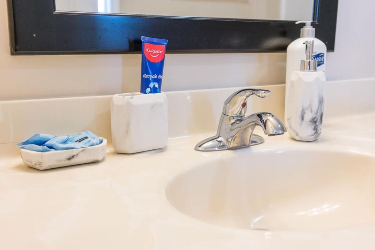 Private Bedroom Downtown Indy - Shared 인디애나폴리스 외부 사진